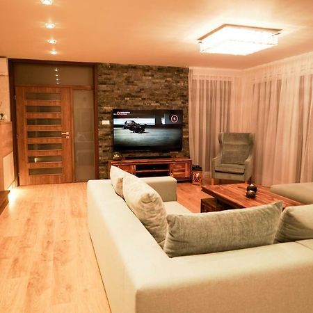 Luxury Villa Moravany nad Vahom Ngoại thất bức ảnh