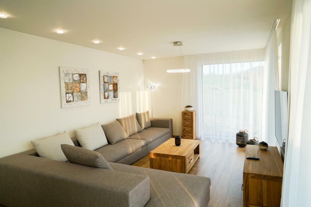 Luxury Villa Moravany nad Vahom Ngoại thất bức ảnh
